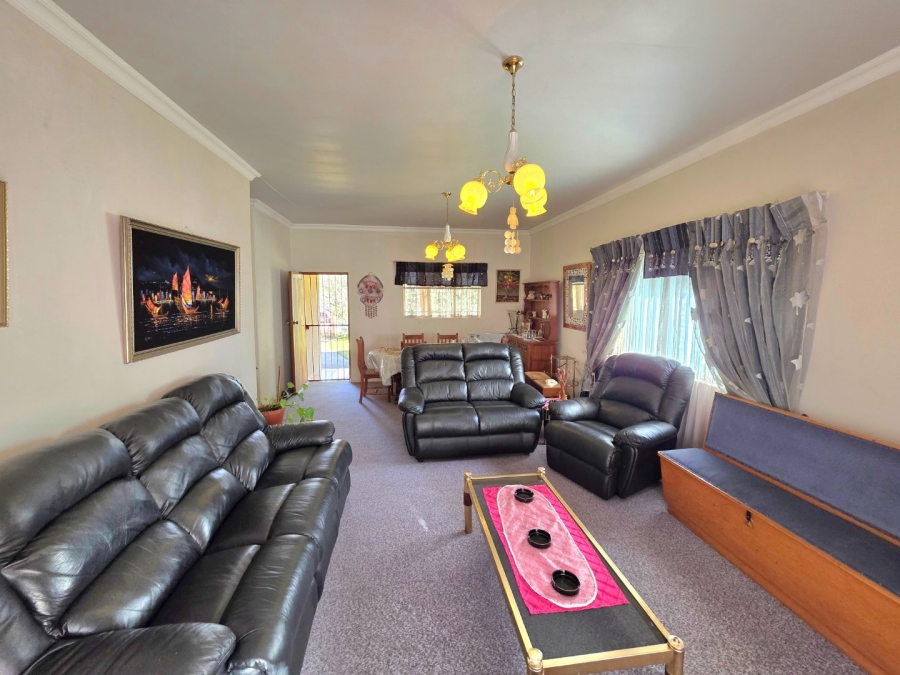 4 Bedroom Property for Sale in Jordania Free State